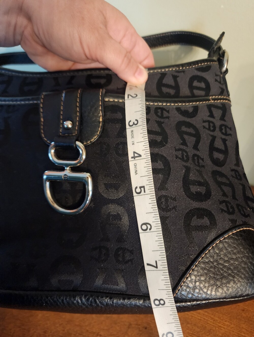 Etienne Aigner Shoulder Bag - Picture 11 of 11